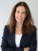 Dr. Lindsay Stearn