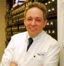 Dr. Mauricio Arguello